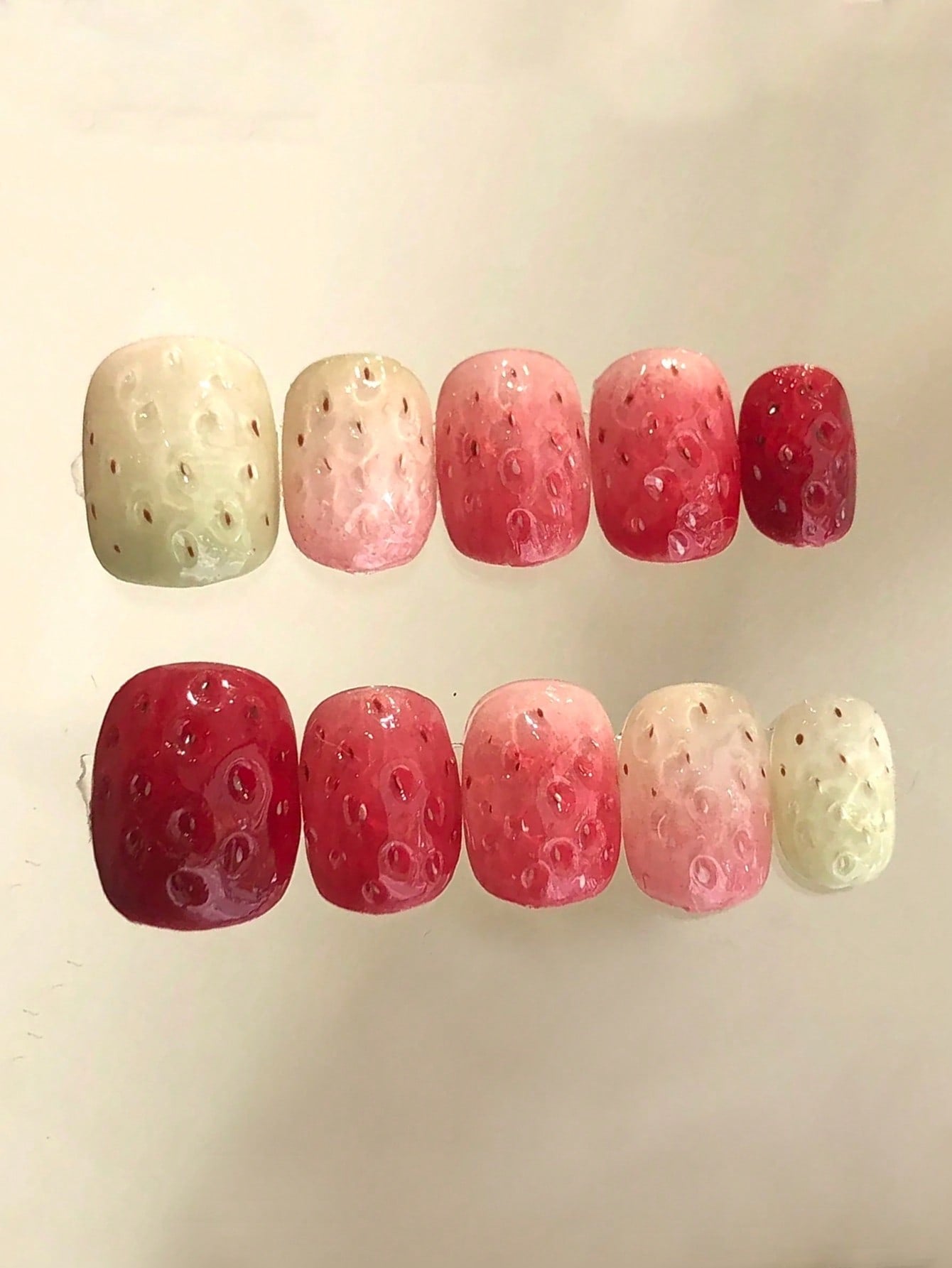 SHORT NAILS