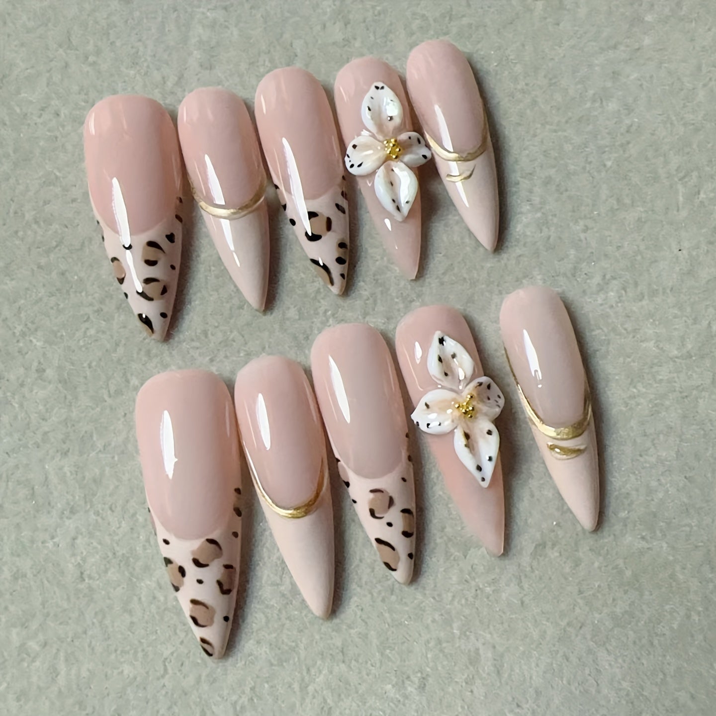 10pcs Cheetah Sweetheart Handmade Press-On Nails Set